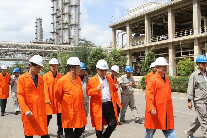 省国资委第二监督组到前锋化工进行延长监督查抄