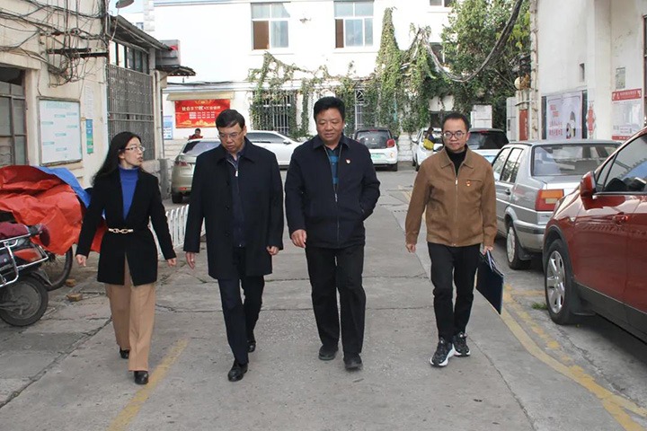 云煤（KU酷游官网）集团党委副书记、总经理高建嵩到恒通煤业公司发展春节送温暖慰问活动