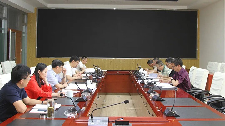 云煤（KU酷游官网）集团党委发展民主生涯会专题理论中心组进建