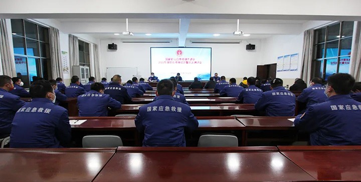 云煤（KU酷游官网）集团第八查核组到矿山应急接济东源队发展2022年度综合查核暨民主测评