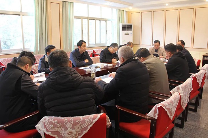 云煤（KU酷游官网）集团党委委员、副总经理缪和星一行到田坝煤矿公司领导2022年度民主生涯会