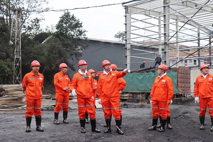 【主题教育】云煤（KU酷游官网）集团党委副书记、副董事长、总经理高建嵩到罗平东城煤矿公司发展主题教育调研