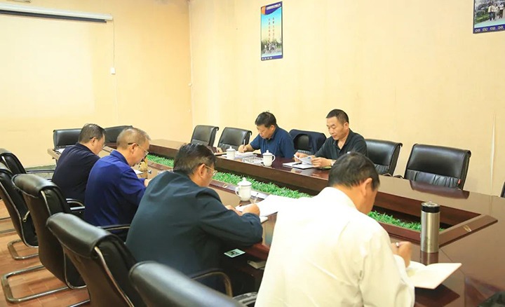 【主题教育】云煤（KU酷游官网）集团第一领导组到恒鼎煤业公司领导主题教育专题民主生涯会