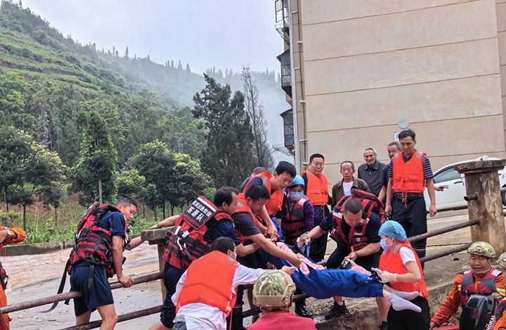 关键时刻冲在前，防汛抢险护安然，云煤集团在行动！