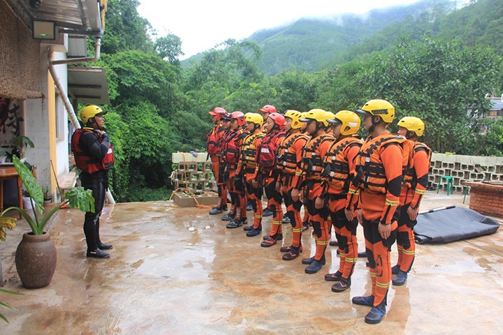 东源队勇赴普洱幼黑江，提升激流水域接济能力