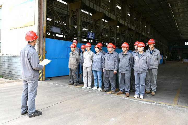 “严”字当头，让安全出产“始终如一”